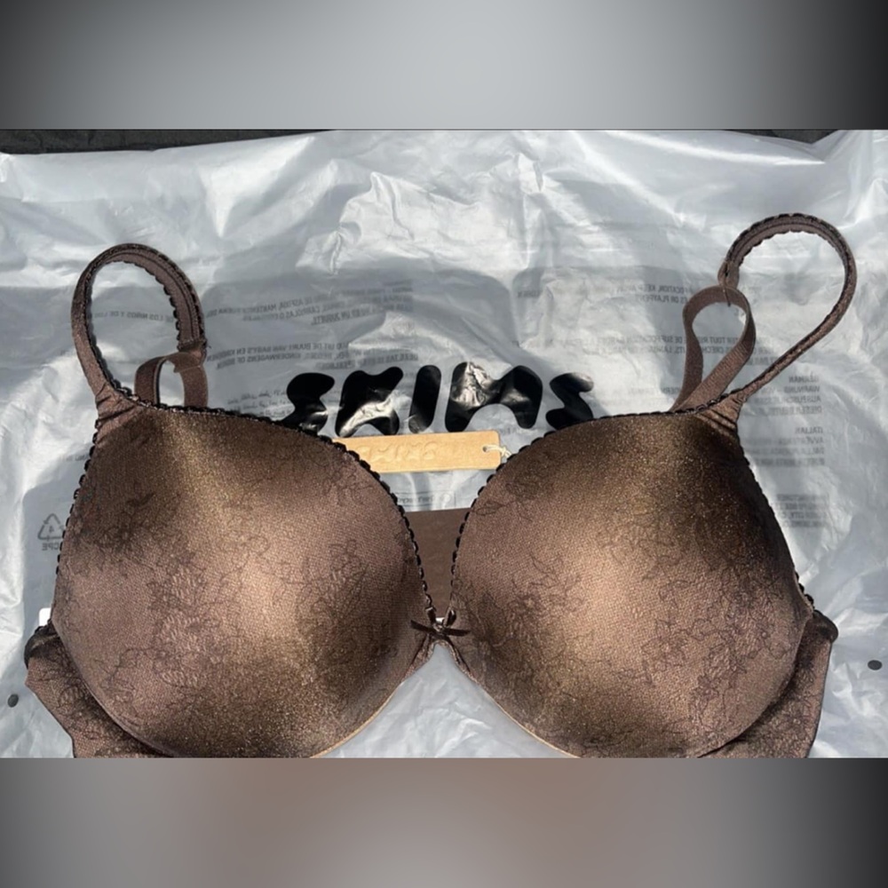Skims ULTIMATE
PICOT TRIM PUSH-UP BRA 36C NWT